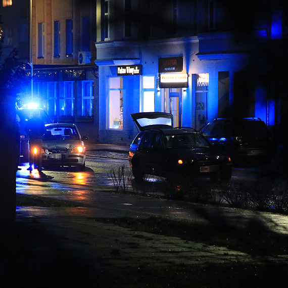 Nocna jazda zakoczya si kolizj