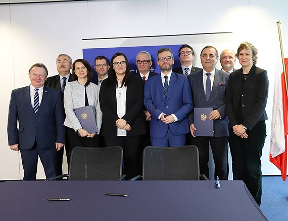 Ponad 720 milionów złotych z UE na inwestycje transportowe w Zachodniopomorskim, Wielkopolskim, Kujawsko - Pomorskim, Łódzkim i Lubuskim