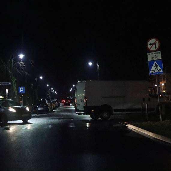 Niełatwo jest dostarczyć zaopatrzenie na nową promenadę