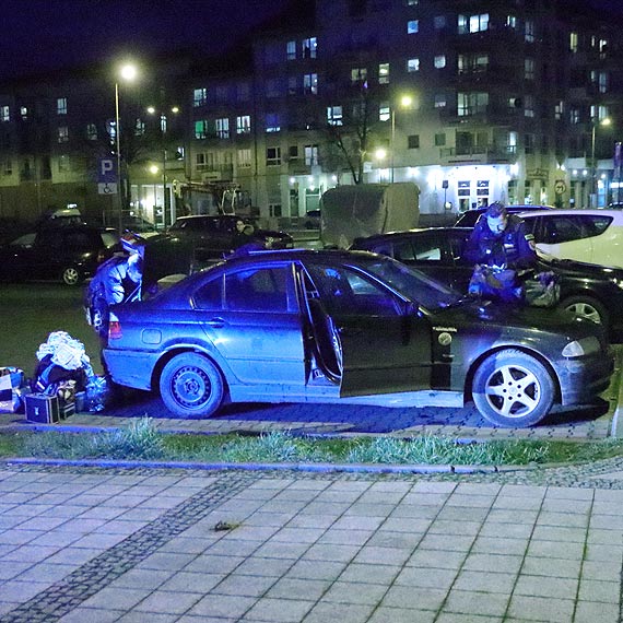 Prbowa wynie skradziony towar. Zaatakowany ochroniarz w szpitalu. Sprawca zbieg, policjanci ruszyli za nim. Zobacz film!