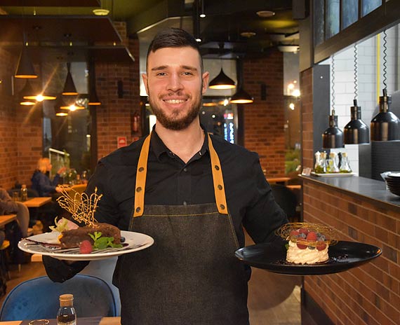 Rondo Ristorante. Tak sodkiego Dnia Kobiet jeszcze nie byo. Wszystkie desery 50 proc. taniej