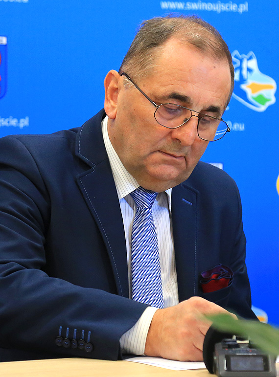 Prezydent nie chce informowa mieszkacw, czytelnikw iswinoujscie.pl?  W ten sposb amie prawo o dostpie do informacji publicznej