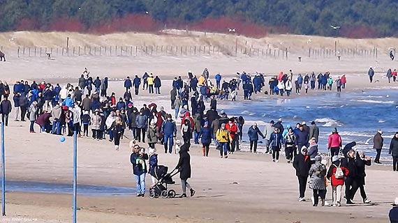 Plaża jak pustynia. Wierzmy, że to minie
