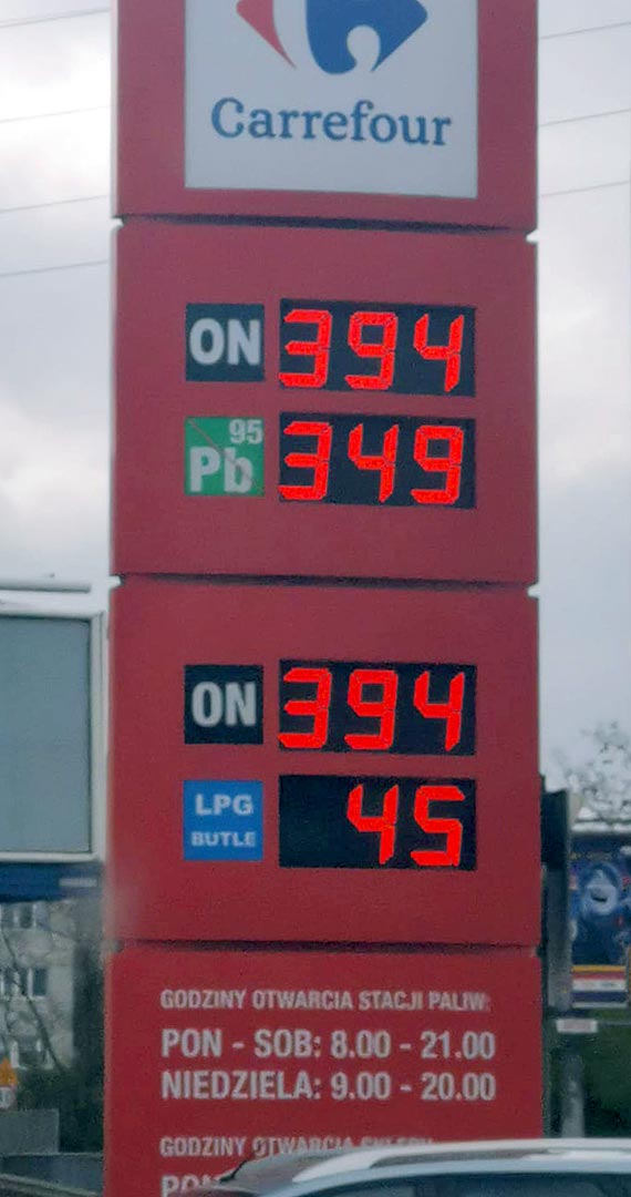 Na winoujskich stacjach paliw panuje droyzna. W Szczecinie kupisz litr paliwa PB95 za 3,49 z.