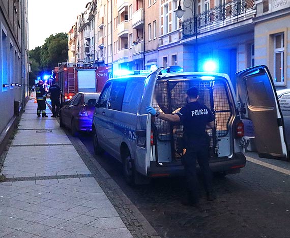 Pijany kierowca uciekający przed policją wpadł w pułapkę. Zatrzymał go...pożar