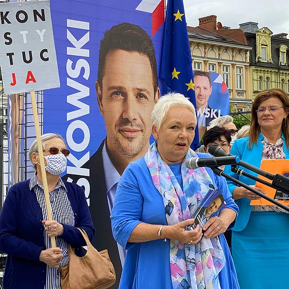 winoujcianie z poparciem dla Rafaa Trzaskowskiego spotkali si na Placu Wolnoci. Zobacz film!