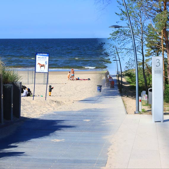 Uważajcie na oznaczenia wejść na plażę! Komuś się mocno pomyliło