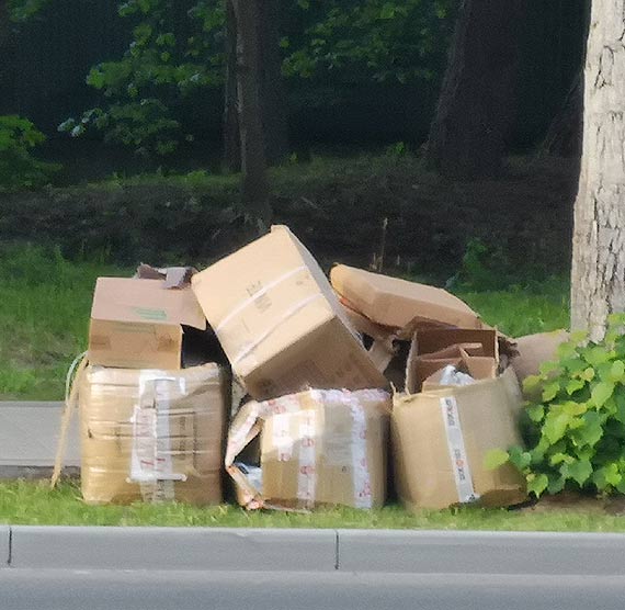 Mieszkaniec: Wyremontowana ulica wyglda jak wysypisko mieci!