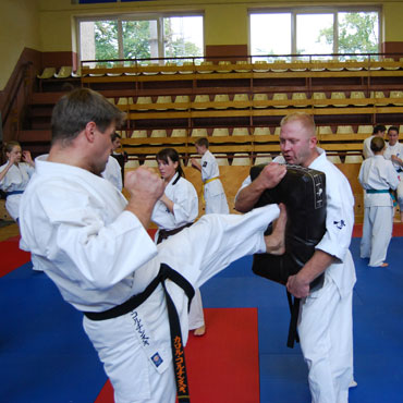 Zgrupowanie kadry woj. zachodniopomorskiego w karate Kyokushin w ¦winouj¶ciu .