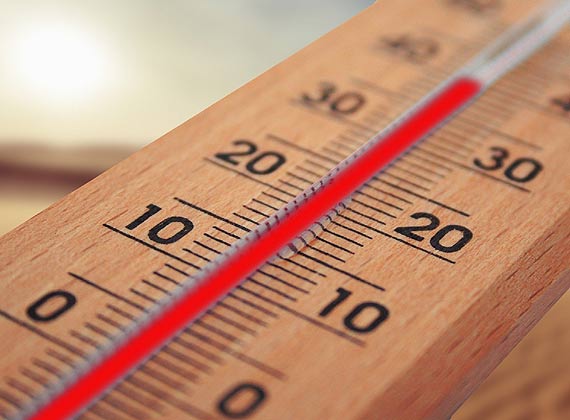 Klimatyzacja pomoe przetrwa upay. Sprawd, jak ograniczy koszty jej uytkowania