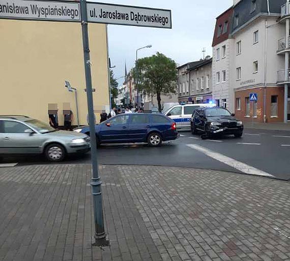 Stłuczka na skrzyżowaniu