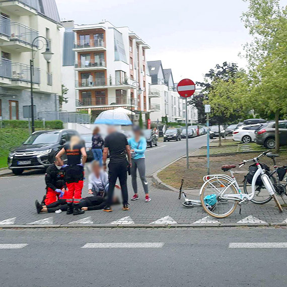Rowerzystka zostaa przewieziona do szpitala