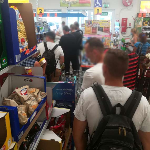 Internauta: W winoujskich sklepach nie przestrzega si obostrze