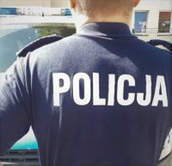 Czujno i byskawiczne dziaanie pozwoliy uratowa psa z rozgrzanego samochodu
