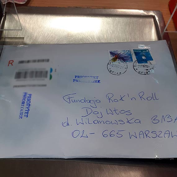 Miaa 4 lata gdy pierwszy raz oddaa wosy w ramach akcji fundacji   Rak’n’Roll „oddaj wos”. Zrobia to ju czwarty raz! Zobacz film!