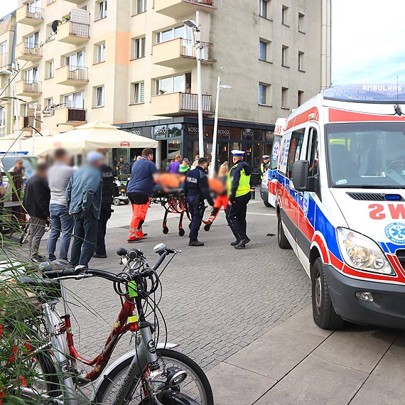 Na deptaku w centrum miasta zderzyli si rowerzyci