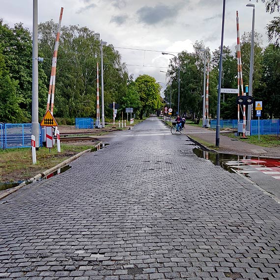 Zabytkowa kostka na Barlickiego w Świnoujściu