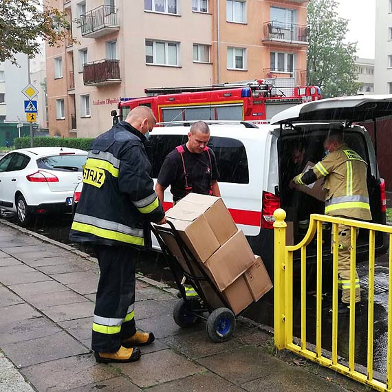 Straacy rozwieli 3420 litrw pynu dezynfekujcego do 20 szk