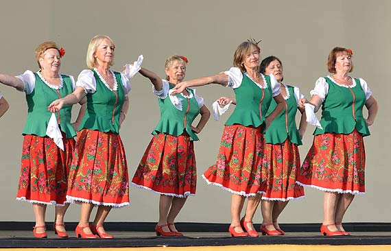 Aktywność seniorów silniejsza od pandemii! Uniwersytet Trzeciego Wieku zainaugurował nowy rok akademicki. Uczelnia jest osiemnastolatkiem!
