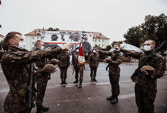 14 ZBOT: święto Brygady, przysięga i pożegnanie charyzmatycznego dowódcy