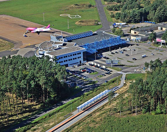 Dokd leci Port Lotniczy Szczecin - Goleniw