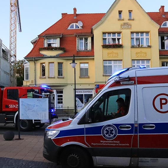 Ogień w domu wielorodzinnym przy Słowackiego. Ewakuowano 2 osoby