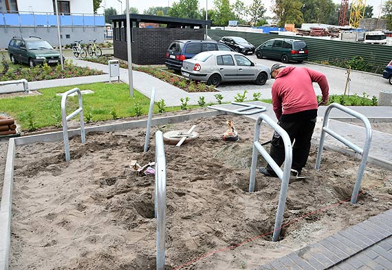 Kolejnych 100 stojakw na rowery stano w naszym miecie