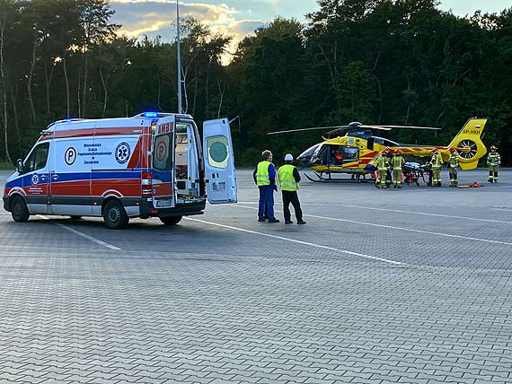 Wypadek na terenie portu. Na 43 - letniego mężczyznę zawaliła się betonowa ściana
