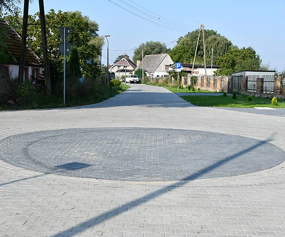 Drogowe inwestycje w Karsiborze. Kończą ulicę Kanałową, zaczynają 1 Maja