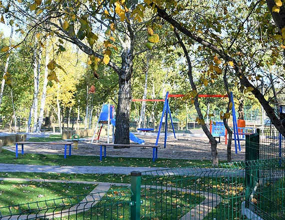 Na Warszowie. Osiedlowy mini park i plac zabaw ju gotowe