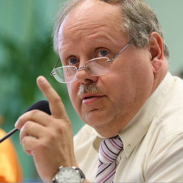 Przeprawa z politykami