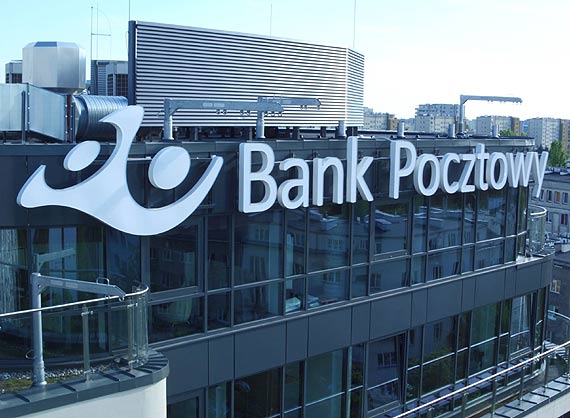 Bank Pocztowy wprowadza BLIKA