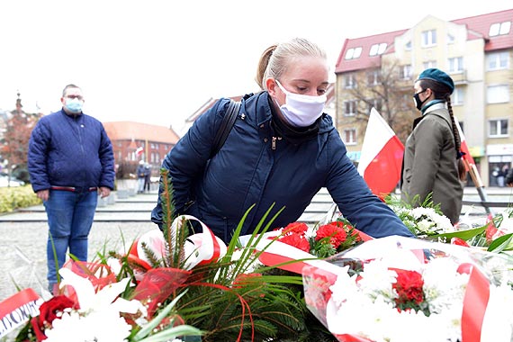 Niepodległość świętujemy „kameralnie”. Także pod pomnikiem