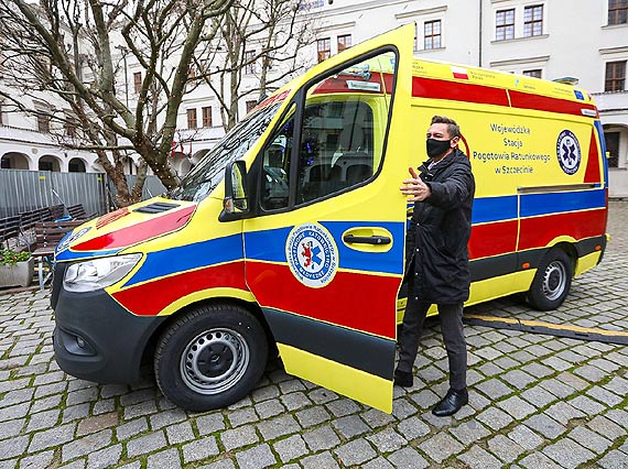 Dodatkowe karetki do walki z COViD-19. WSPR z 4 nowymi ambulansami