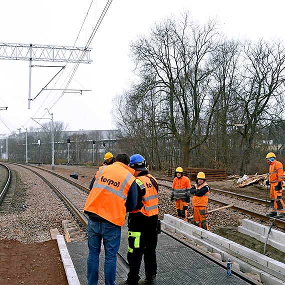 Do Warszowa, dzielnicy prawobrzeżnej Świnoujścia dojedziemy już przez nowy przejazd kolejowy