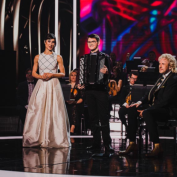 Dawid Siwiecki zwycizc programu „Wirtuozi V4+. Midzynarodowy talent show”