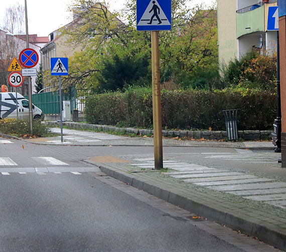 Przekraczając jezdnie przy skrzyżowaniu Piastowskiej i Monte Cassino trzeba po prostu uważać. Ale oznakowanie jest prawidłowe-zapewnia rzecznik prezydenta