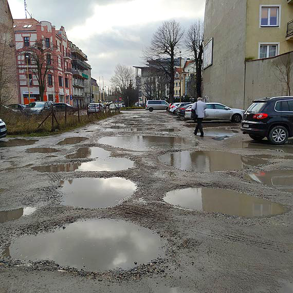 Mieszkaniec: Pechowa 13 - czyli miejskie bagno w centrum winoujcia