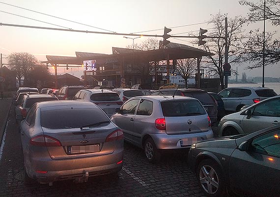 Przeprawa promowa.Obraz z kamer vs rzeczywisto