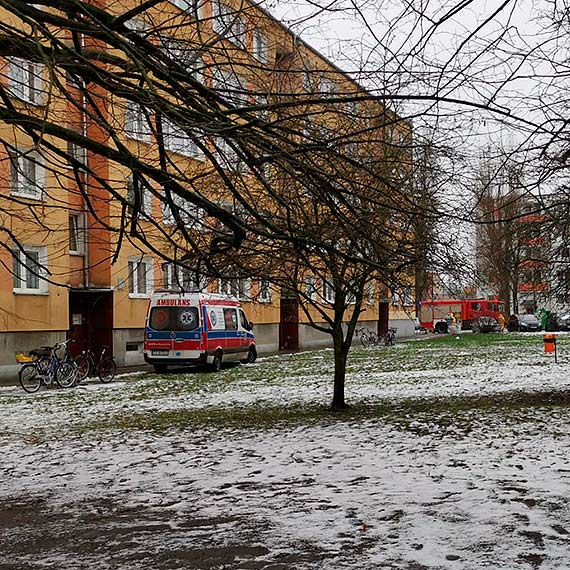 Na straakw zawsze mona liczy. Pomogli ratownikom medycznym