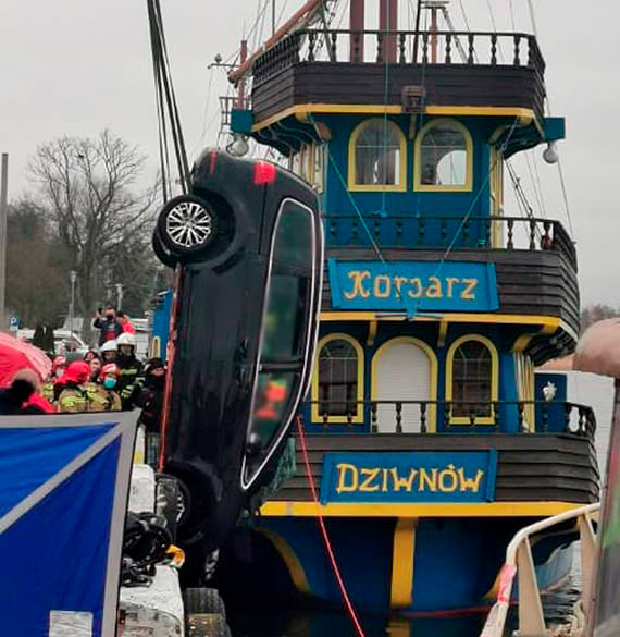 Tragedia w Dziwnowie. Nie yje 4 - osobowa rodzina. Zobacz film!