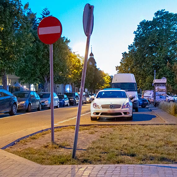 Przyjad tumy. Bdzie gdzie zaparkowa?