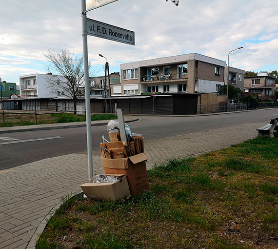 Mieszkaniec: Luzowanie obostrze najlepiej wida na Wojska Polskiego!
