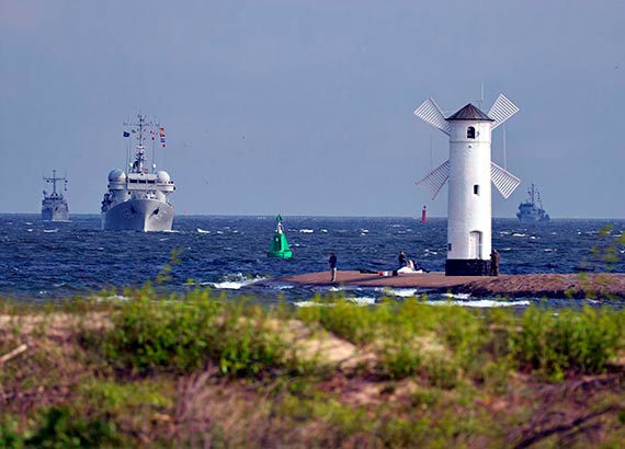 Okręty NATO przypłynęły do Świnoujścia by uzupełnić zapasy