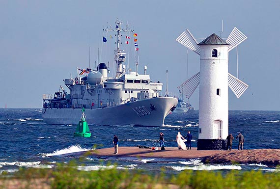 Okręty NATO przypłynęły do Świnoujścia by uzupełnić zapasy
