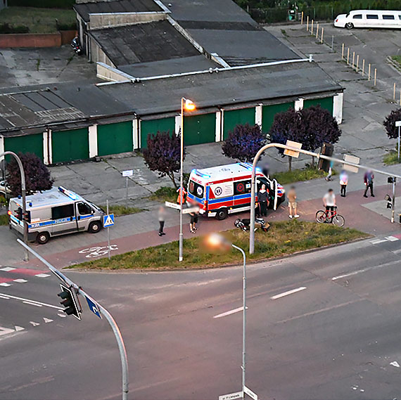 Tragiczny wypadek przy skrzyżowaniu. Nie żyje około 50 - letni mężczyzna kierujący skuterem!