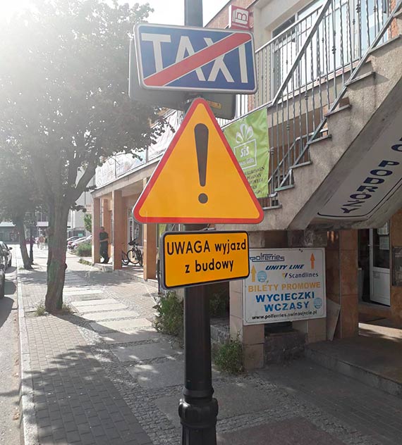  Mieszkaniec: Te znaki zagraaj bezpieczestwu przechodniw!