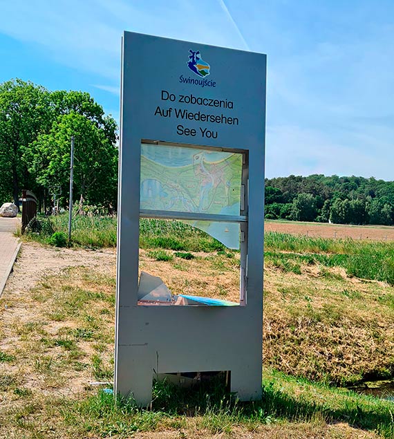 Akt wandalizmu, czyli witamy w winoujciu
