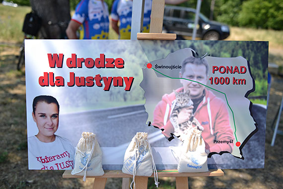 Z Przemyśla do Świnoujścia. Przeszedł 1000 km, aby pomóc innym