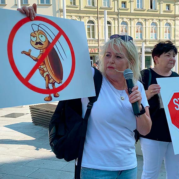 Wiec poparcia dla Biaorusi na Placu Wolnoci z udziaem Biaorusinki: Nie siedziae w wizieniu, nie jeste Biaorusinem